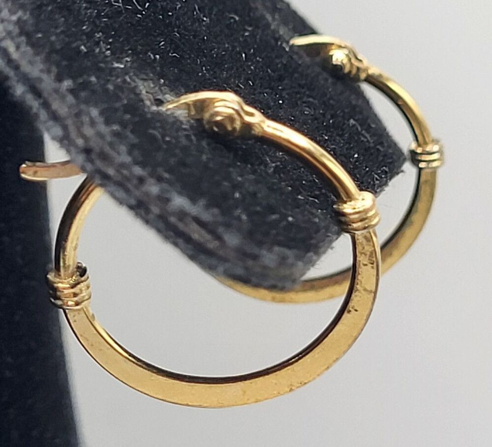 Lovely Vermeil Gold Hoop Earrings Signed 925 0.75in